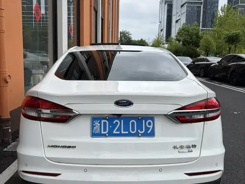 2020 Ford Mondeo с пробегом 37 000 км