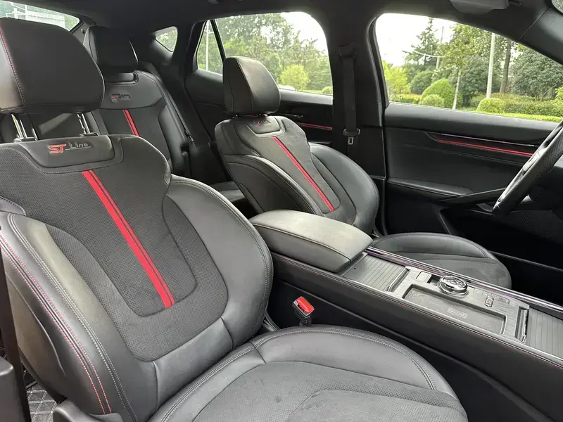2024 Ford Mondeo с пробегом 25 000 км
