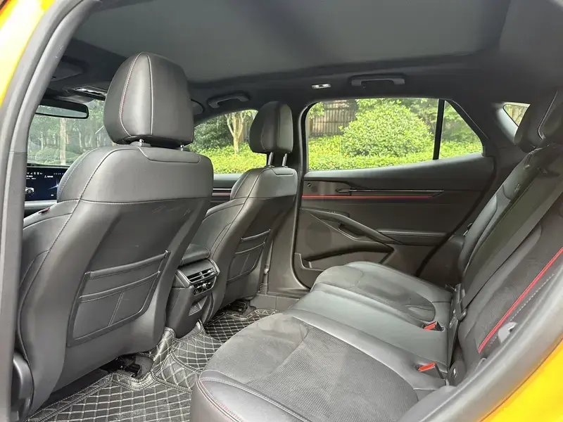 2024 Ford Mondeo с пробегом 25 000 км