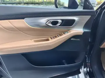 2024 GAC Trumpchi GS8 с пробегом 27 000 км