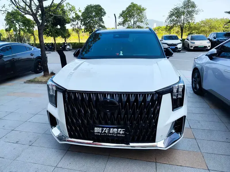 2022 GAC Trumpchi GS8 с пробегом 28 200 км
