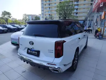 2022 GAC Trumpchi GS8 с пробегом 28 200 км