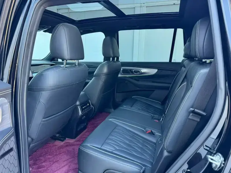 2022 GAC Trumpchi GS8 с пробегом 56 000 км