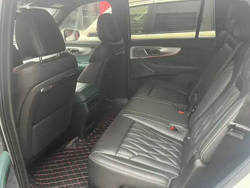 2022 GAC Trumpchi GS8 с пробегом 20 000 км