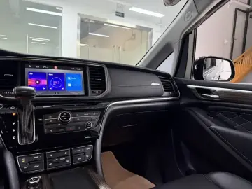 2020 GAC Trumpchi M8 с пробегом 37 000 км