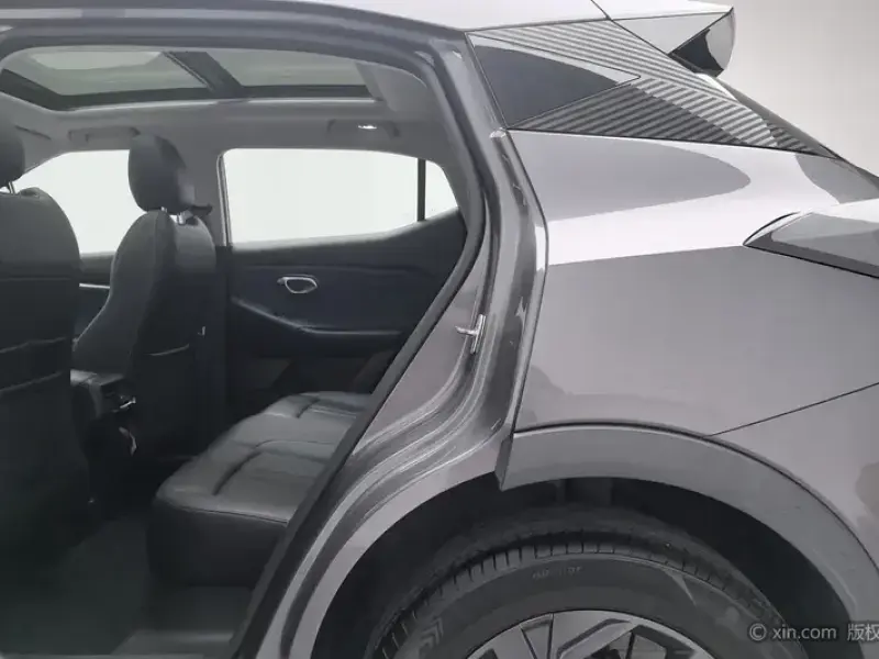 2023 GAC Trumpchi GS3 с пробегом 14 100 км