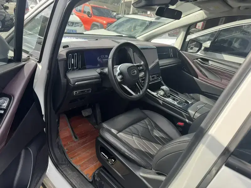 2023 GAC Trumpchi M8 с пробегом 100 000 км