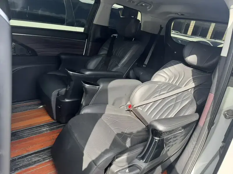 2023 GAC Trumpchi M8 с пробегом 100 000 км