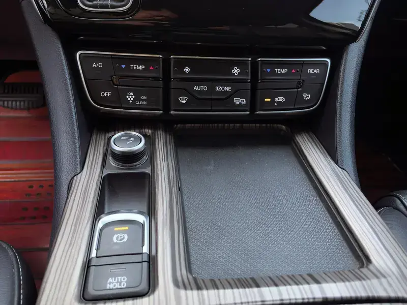 2020 GAC Trumpchi M8 с пробегом 59 000 км