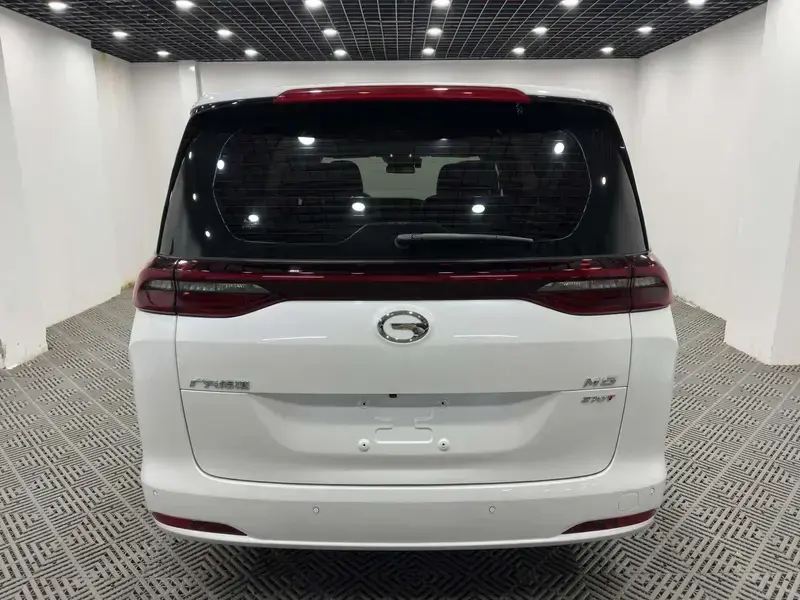 2021 GAC Trumpchi M6 с пробегом 68 800 км