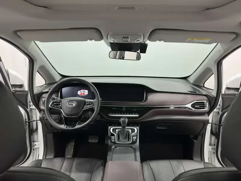 2021 GAC Trumpchi M6 с пробегом 68 800 км