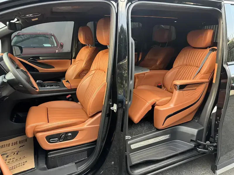 2026 GAC Trumpchi M8 с пробегом 16 000 км