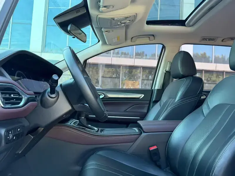 2021 GAC Trumpchi M6 с пробегом 38 000 км