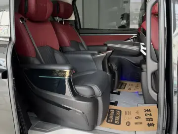 2025 GAC Trumpchi E9 с пробегом 31 000 км