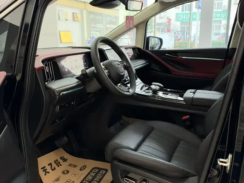 2025 GAC Trumpchi E9 с пробегом 31 000 км