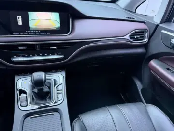 2021 GAC Trumpchi M6 с пробегом 600 км