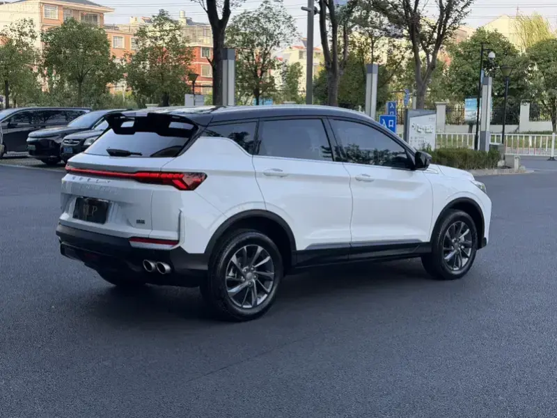 2025 Geely Binyue с пробегом 3 000 км