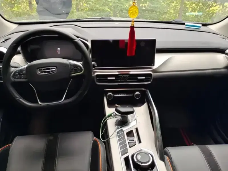 2023 Geely Binyue с пробегом 24 000 км