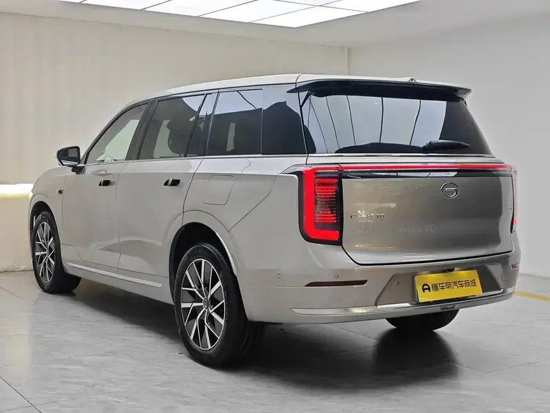 2025 GAC Trumpchi S9 с пробегом 13 500 км