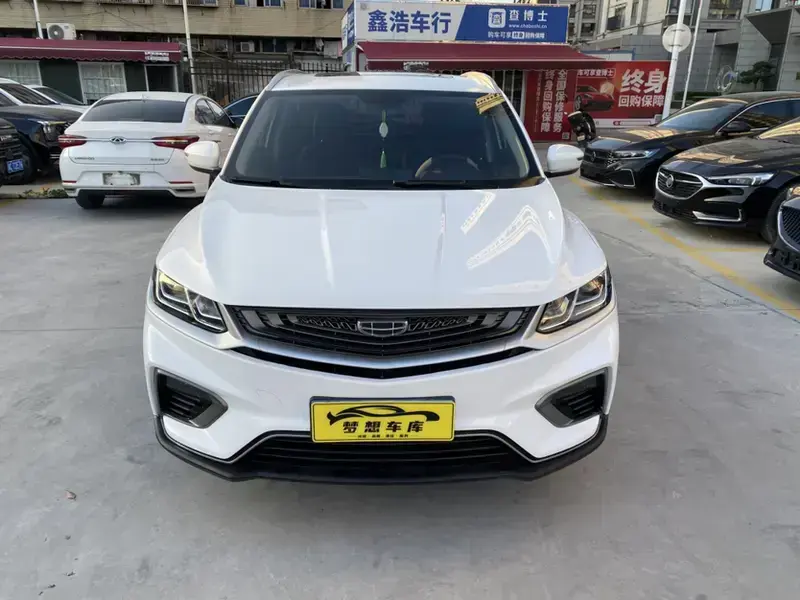 2021 Geely Binyue с пробегом 40 000 км