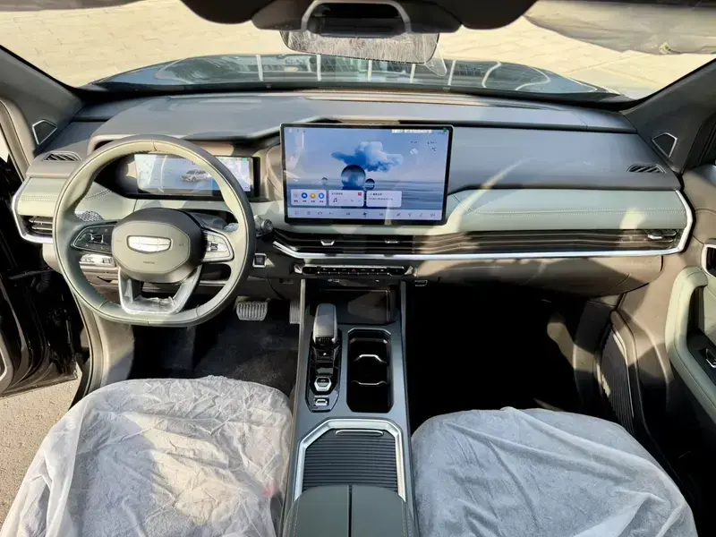 2024 Geely Haoyue L с пробегом 3 000 км