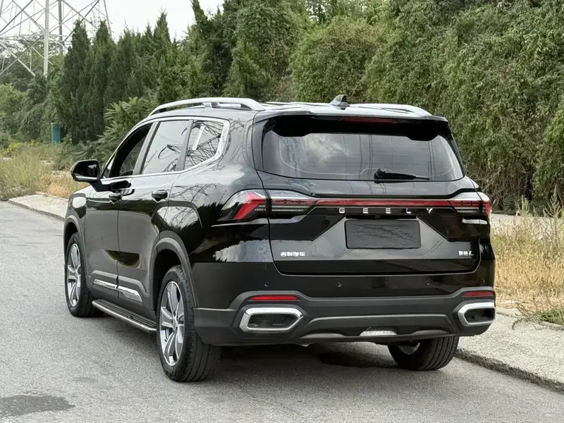 2024 Geely Haoyue L с пробегом 40 000 км