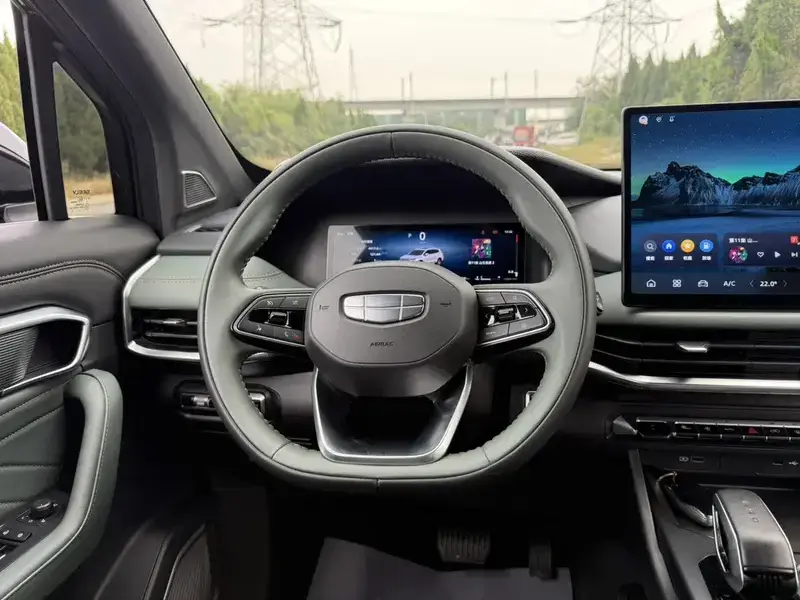 2024 Geely Haoyue L с пробегом 40 000 км