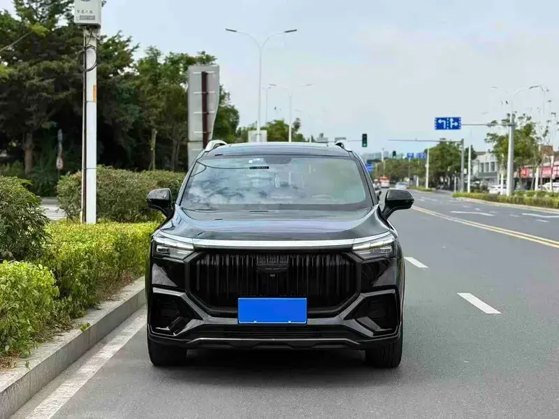 2023 Geely Haoyue L с пробегом 44 000 км