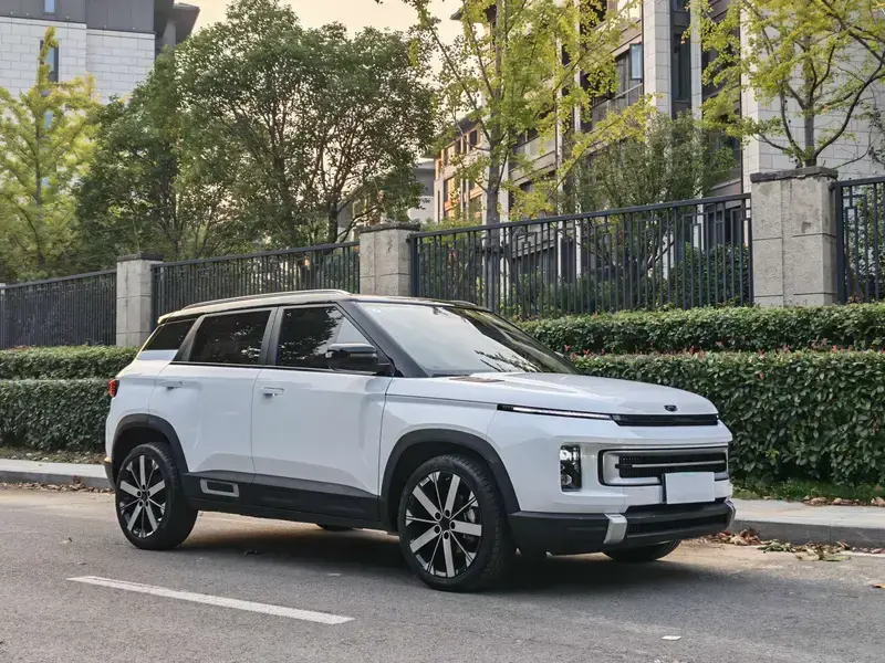 2023 Geely Icon с пробегом 23 800 км