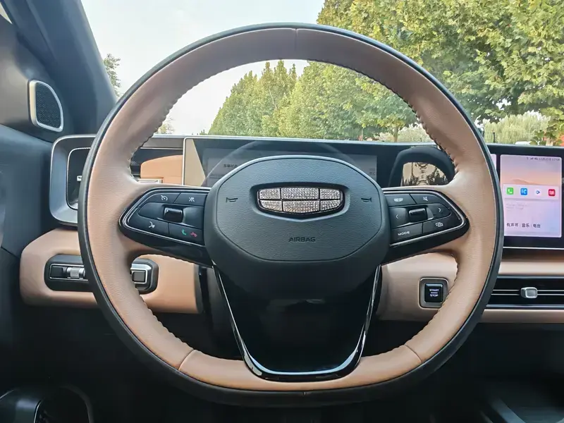 2023 Geely Icon с пробегом 23 800 км