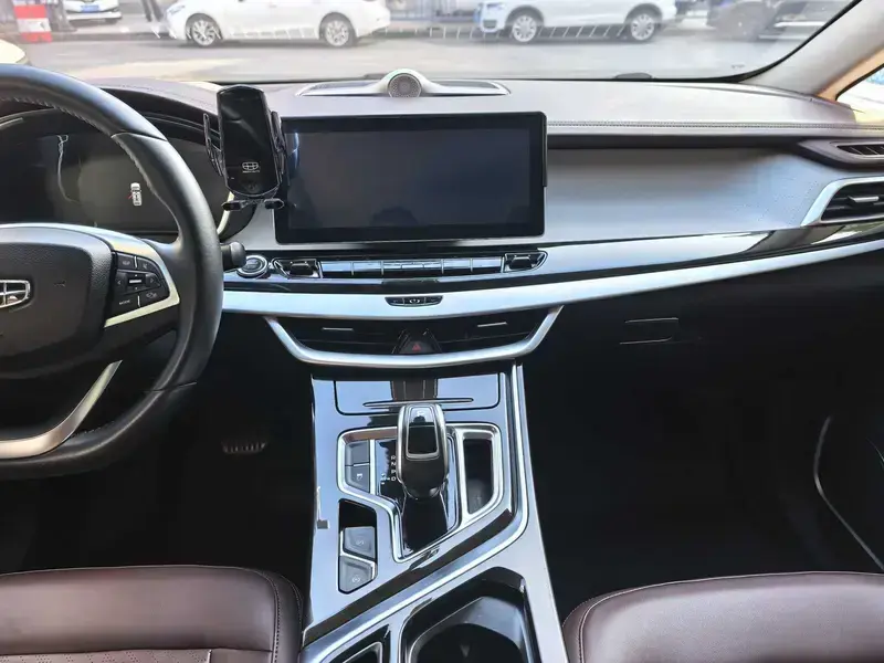 2022 Geely Jiaji с пробегом 66 000 км