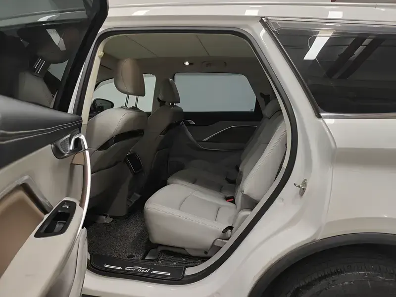 2019 Geely Jiaji с пробегом 184 000 км