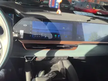 2021 Geely Monjaro с пробегом 44 000 км