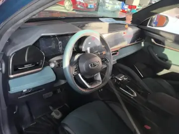 2021 Geely Monjaro с пробегом 44 000 км