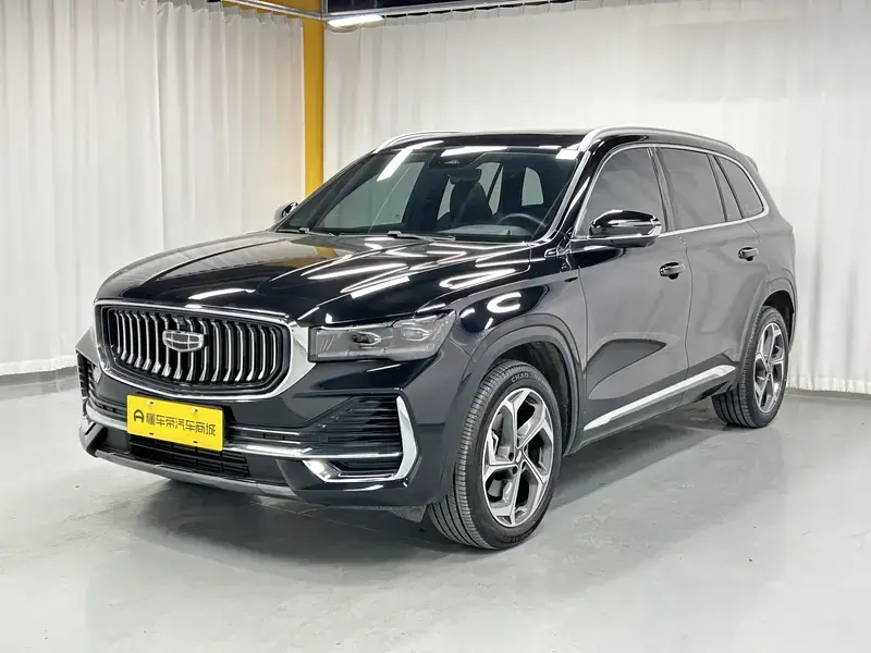 2024 Geely Monjaro с пробегом 14 000 км