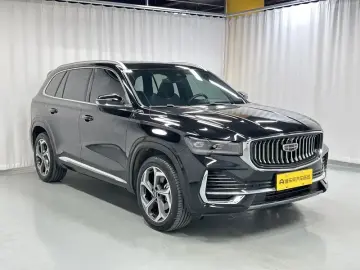2024 Geely Monjaro с пробегом 14 000 км