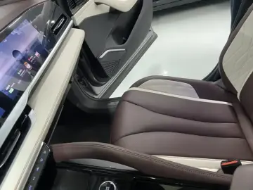 2024 Geely Monjaro с пробегом 22 000 км