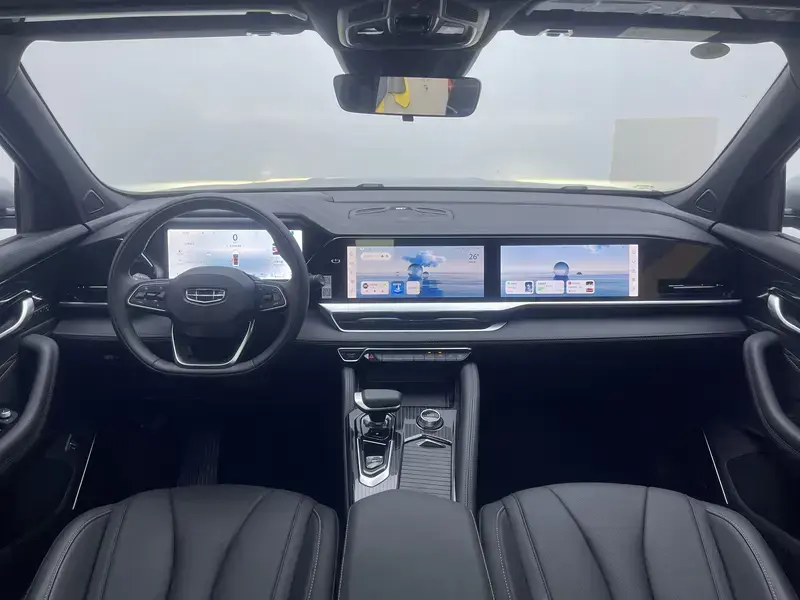 2024 Geely Monjaro с пробегом 27 100 км
