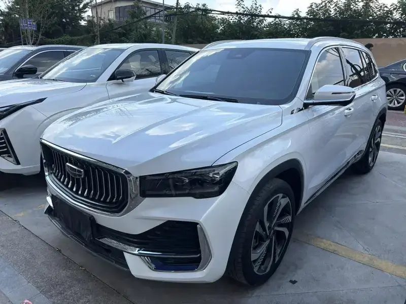 2024 Geely Monjaro с пробегом 18 300 км