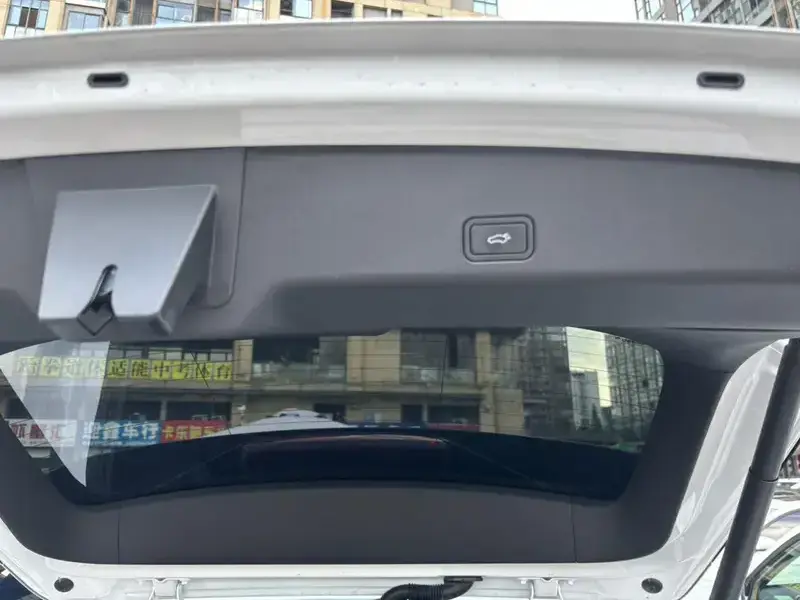 2024 Geely Monjaro с пробегом 18 300 км