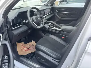 2024 Geely Monjaro с пробегом 18 300 км