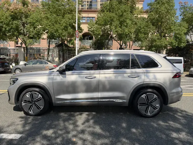 2026 Geely Monjaro с пробегом 2 000 км