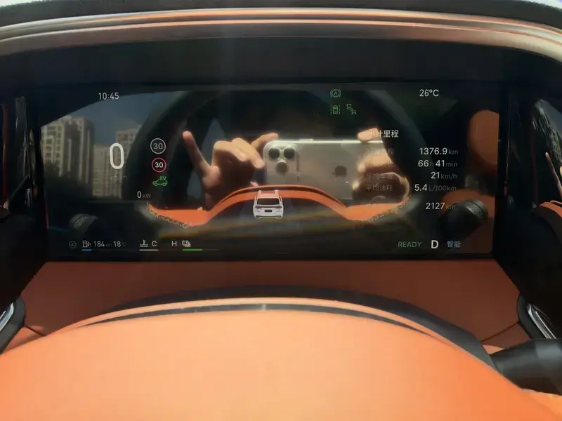 2026 Geely Monjaro с пробегом 2 000 км