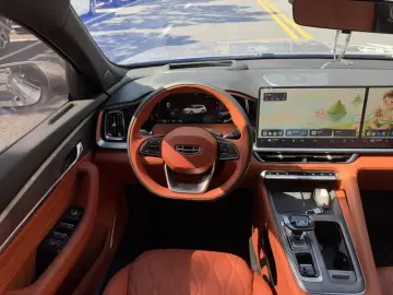 2026 Geely Monjaro с пробегом 2 000 км