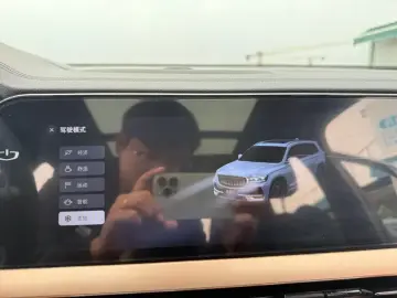 2021 Geely Monjaro с пробегом 40 000 км