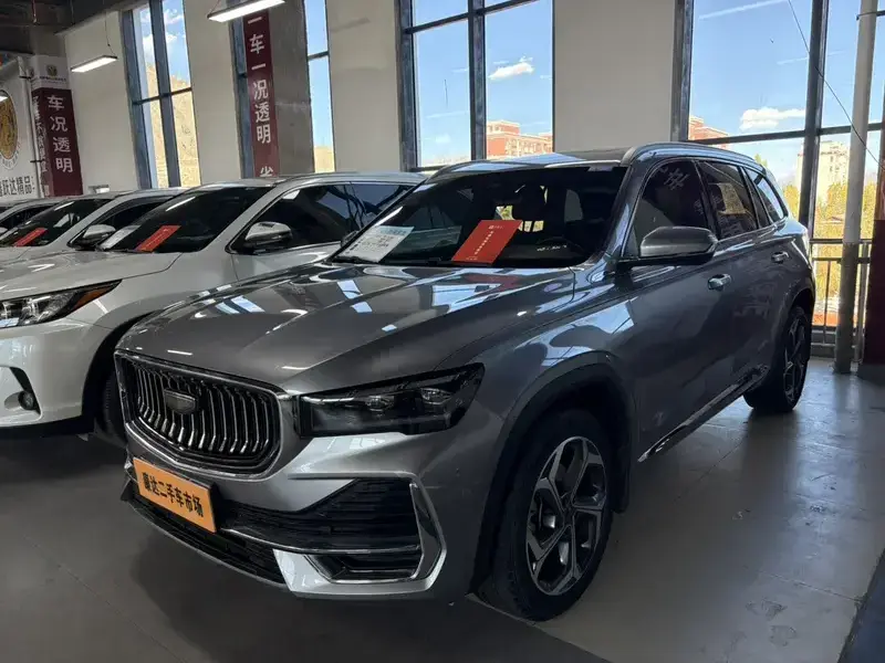 2024 Geely Monjaro с пробегом 44 000 км