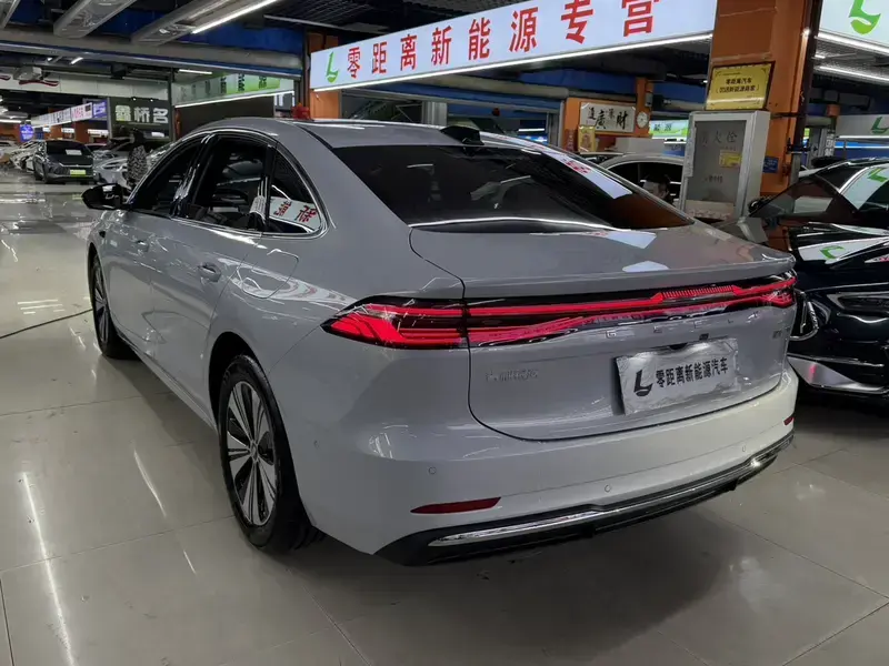 2026 Geely Galaxy A7 с пробегом 2 000 км