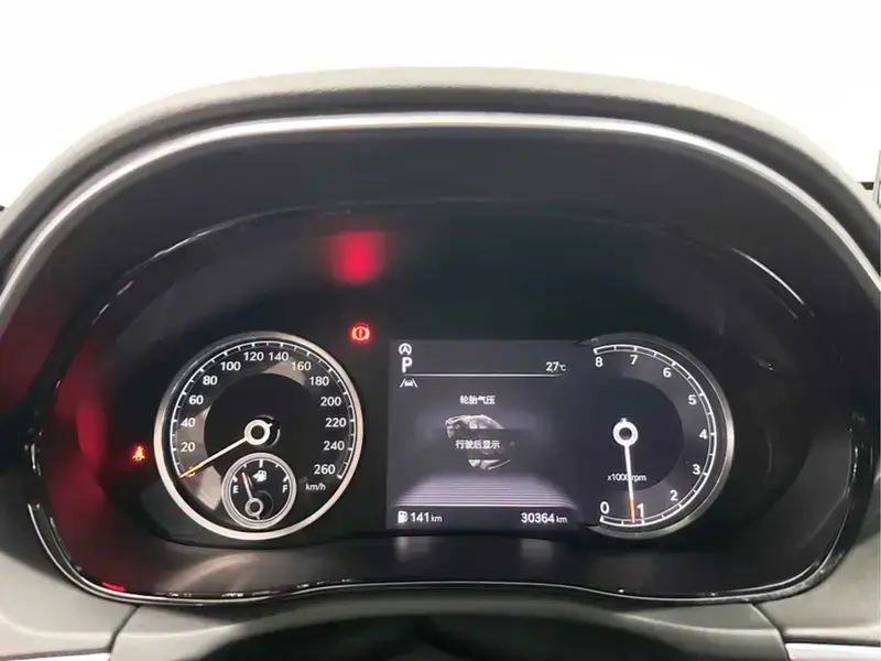2023 Genesis GV70 с пробегом 30 400 км