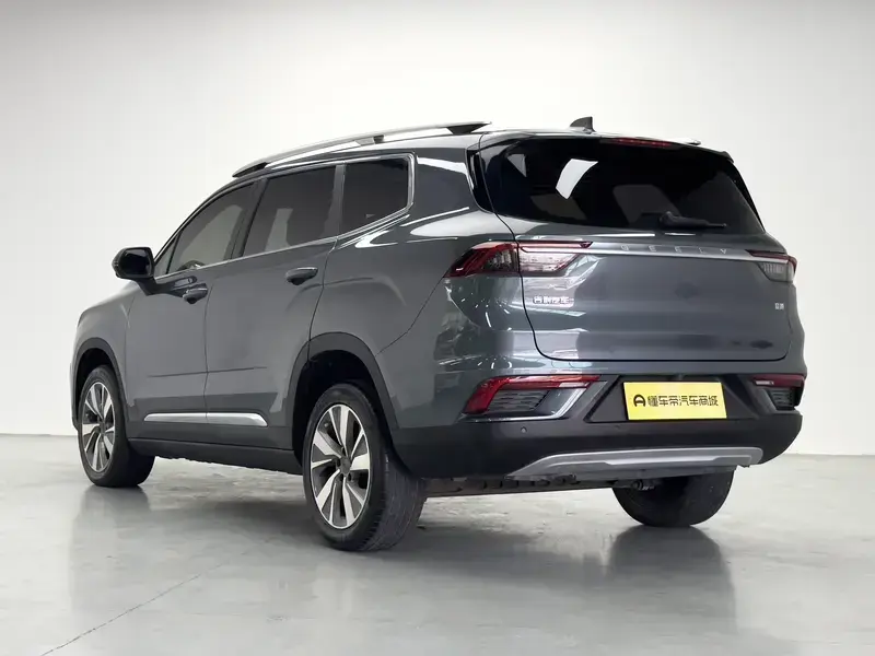 2020 Geely Okavango с пробегом 49 200 км