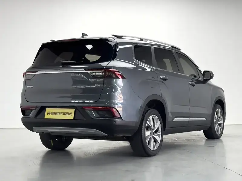 2020 Geely Okavango с пробегом 49 200 км